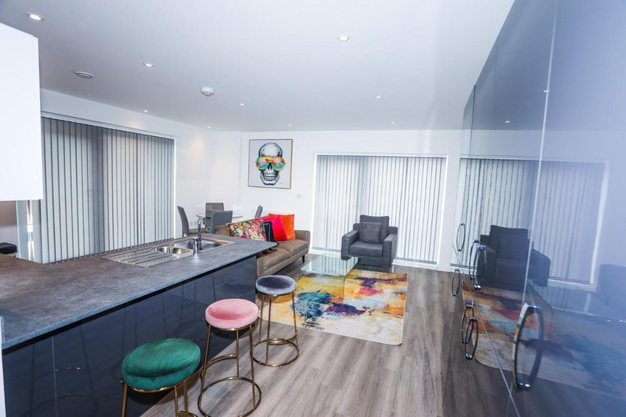 Lovely 2 Bed Apartment With Parking Londres Exterior foto